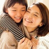 thumbnail asian woman with young daughter banner