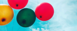 balloons-blue-sky-bright-772478 (banner)