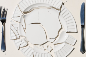 broken plate symbolizing eating disorders